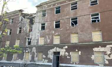 Рашисти зруйнували фехтувальну залу в Миколаєві, де тренувалася Харлан