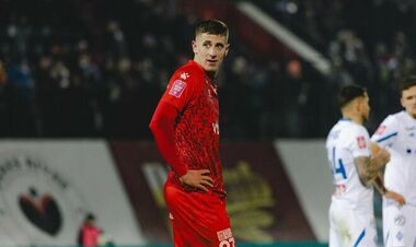 ВИДЕО. Судья после просмотра повтора удалил игрока Вереса