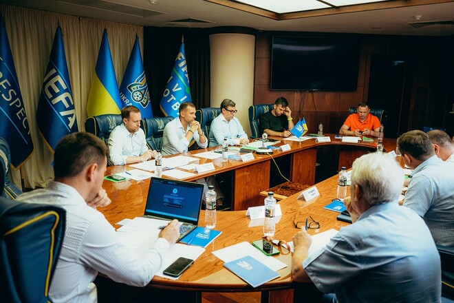 Ребров получит право инициировать перенос матчей УПЛ